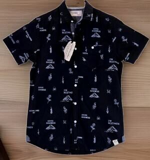 Free Planet Good Madness Men's Small Short Sleeve Button Up Shirt Black NWT
